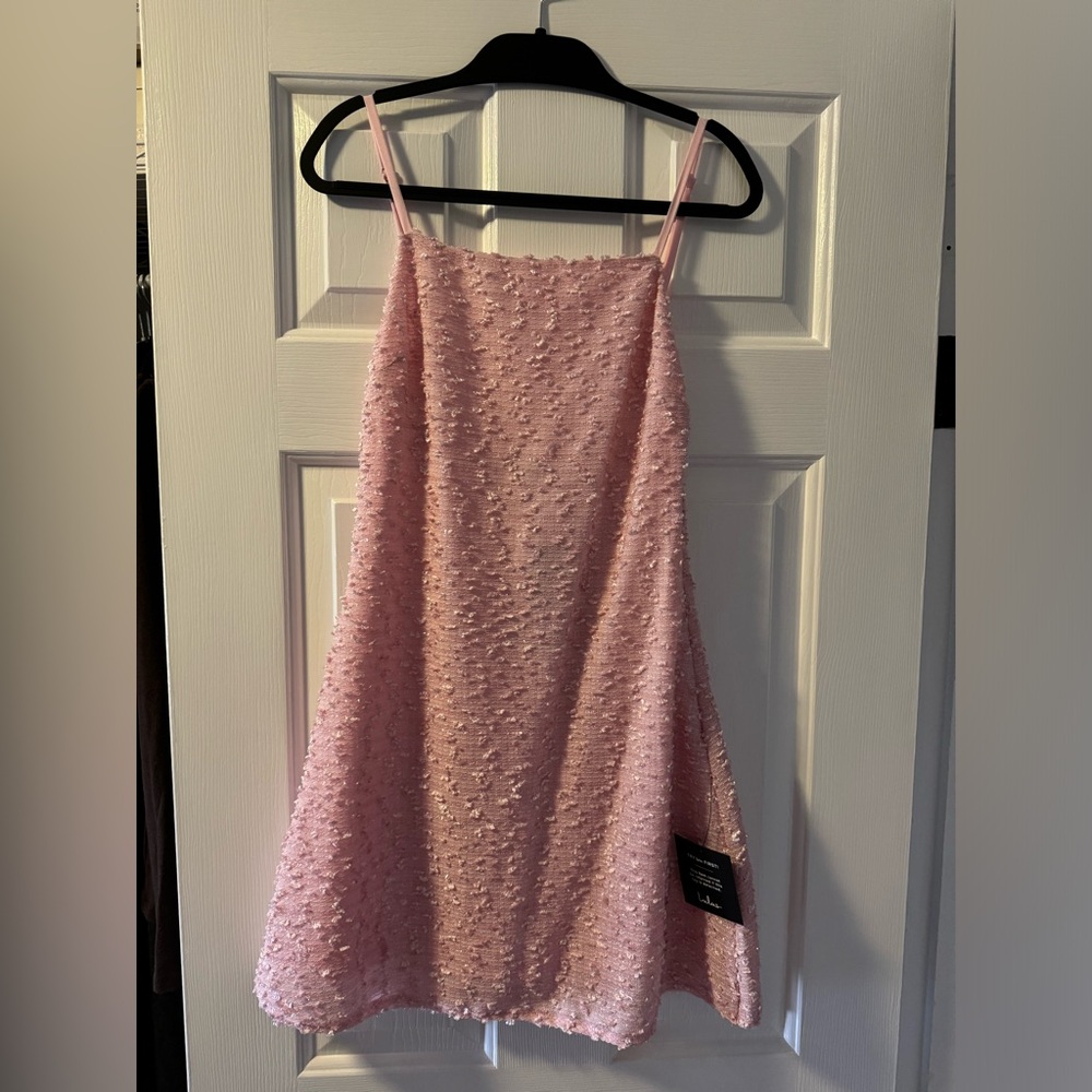 NEW, NEVER WORN Lulus pink tweed party dress. Women’s size SM.